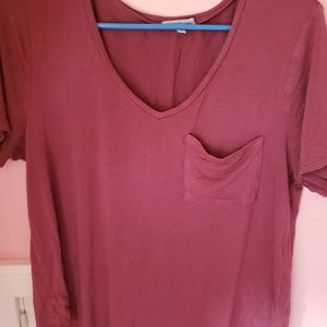 pink v neck t shirt